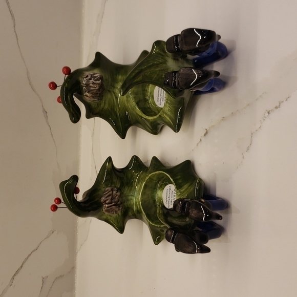 𝅺set of 2 Vanmark 2003 Tea Light Holders Singing Elves 3.5"h x 7" / 3.5"h x 8"l - Picture 5 of 9